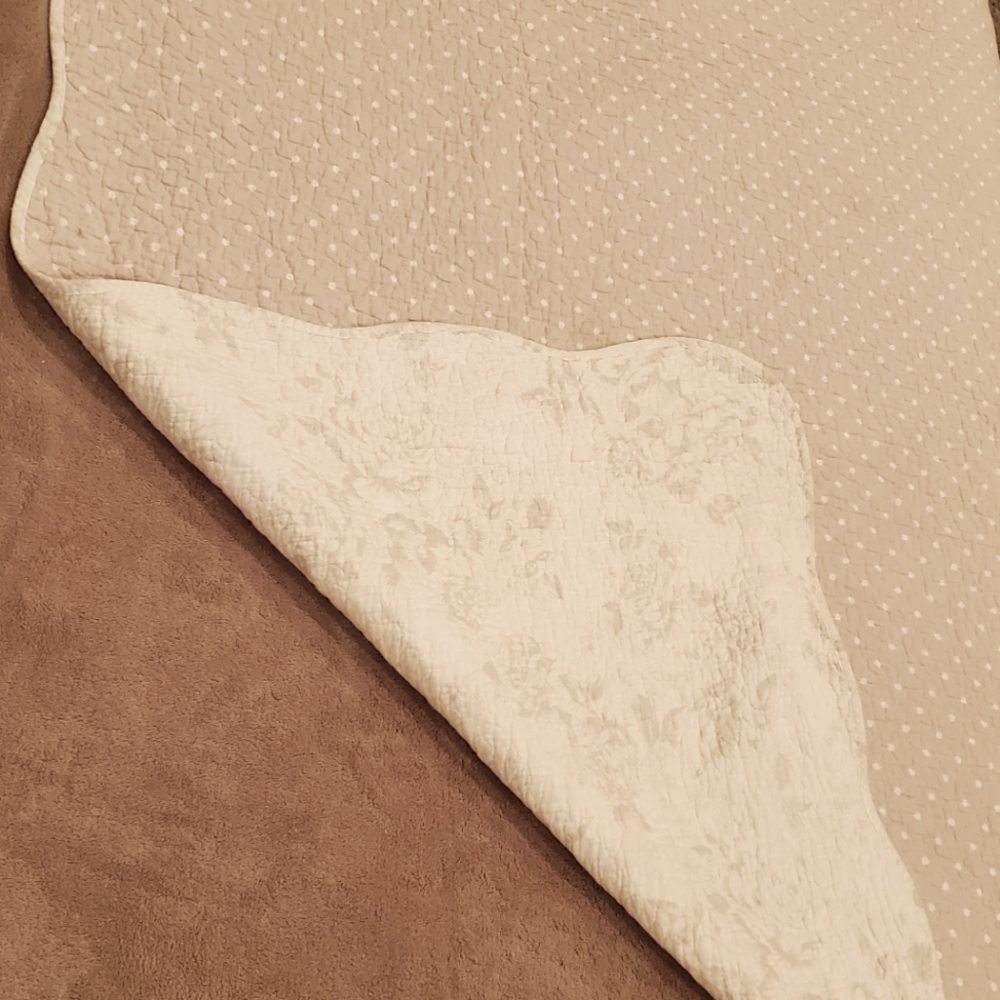Crib quilt 100% Cotton
